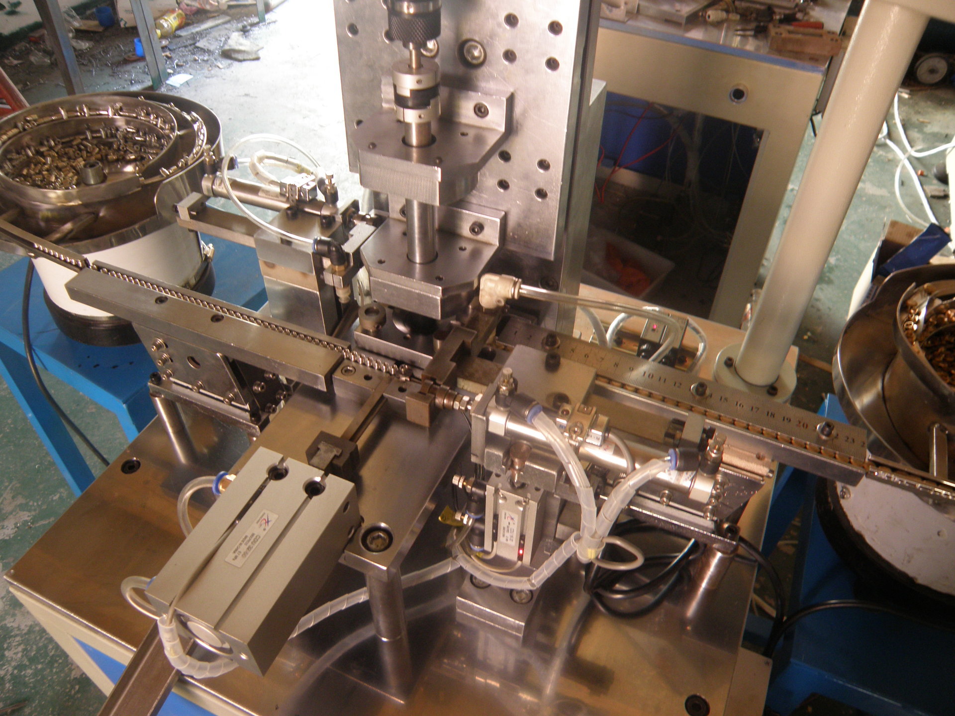 高效自動化解決方案 自動擰螺絲機的價格、廠家及優勢解析